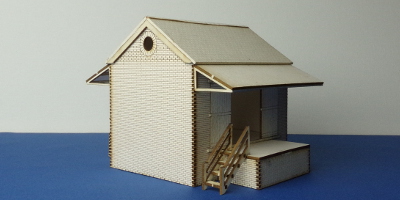 B 00-13 OO gauge small goods shed